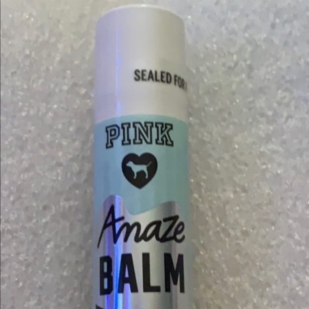 Victoria’s Secret Pink AMAZEBALM
VANILLA MINT Nourishing Lip Balm. - Picture 6 of 7
